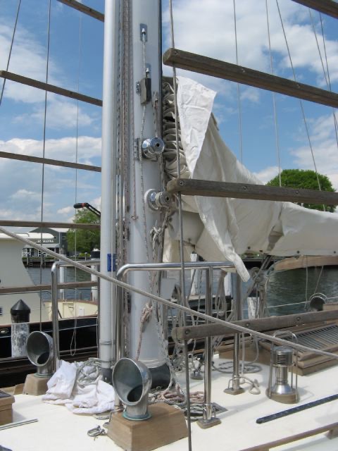 The main mast