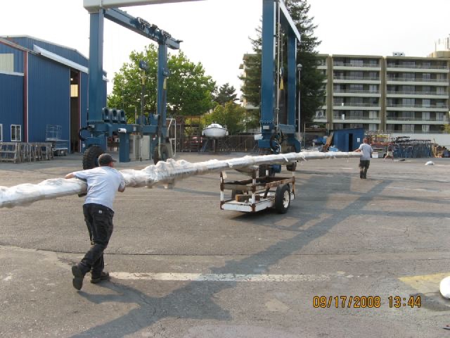 That mast is long!